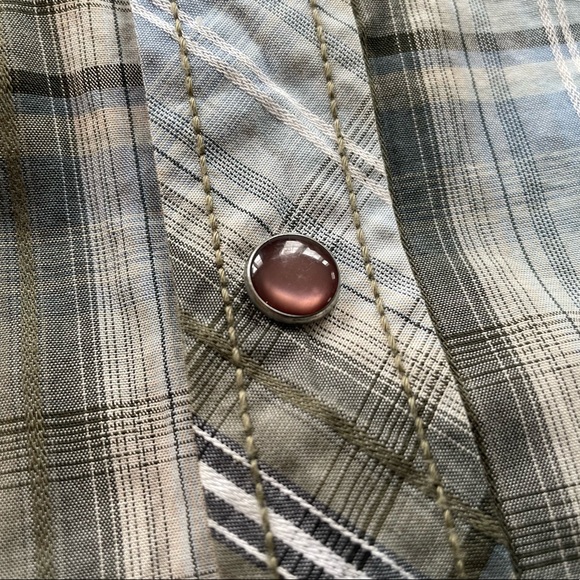 DKNY Size Large Western Style Pearl Snaps Short Sleeve Patterned Shirt - Picture 5 of 8